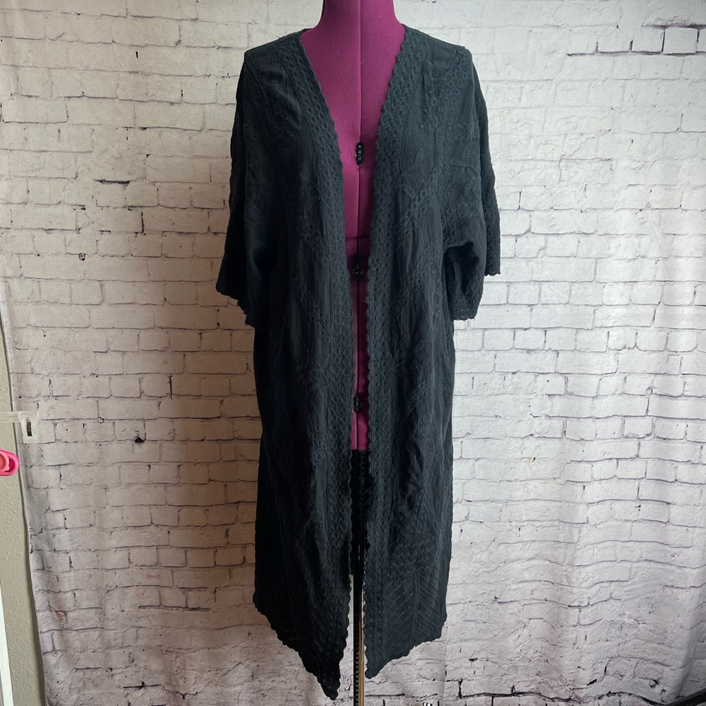 Woven Heart one size black embroidered duster